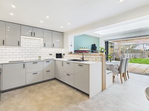 Kitchen- click for photo gallery